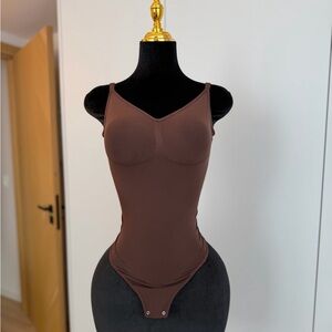 Popilush The Shapewear Bodysuits Sculpting Daily Wear in Chocolate | Cocoa Muser